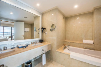 Vinpearl Resort & Spa Nha Trang Bay