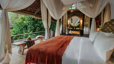 Buahan, A Banyan Tree Escape