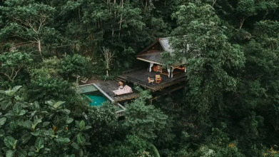 Buahan, A Banyan Tree Escape