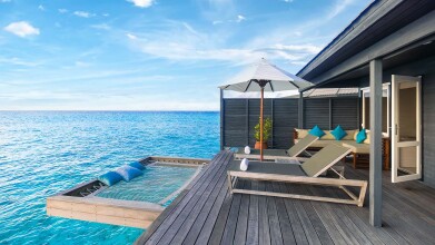 Komandoo Island Resort