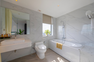 Cordial Grand Hotel Danang 4 Star