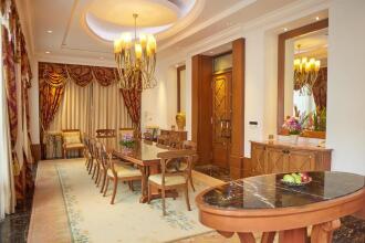 Nusa Dua Beach Hotel & Spa, Bali
