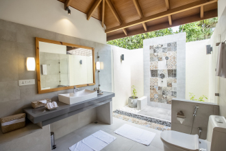 Reethi Faru Resort