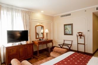 Grand Hotel Saigon