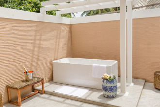 Kudafushi Resort & Spa