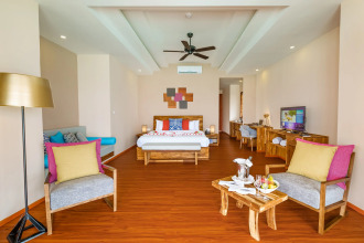 Kudafushi Resort & Spa
