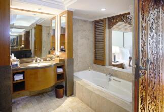 Nusa Dua Beach Hotel & Spa, Bali
