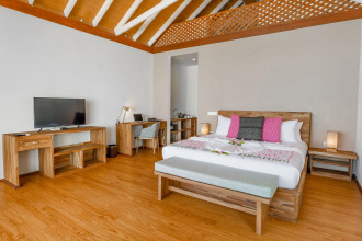 Kudafushi Resort & Spa