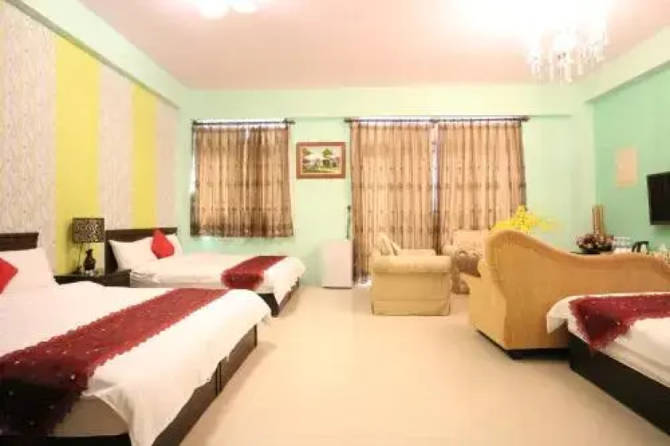 Pony Homestay