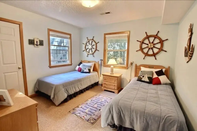 Whispering Pines 9 - 5 Br Home