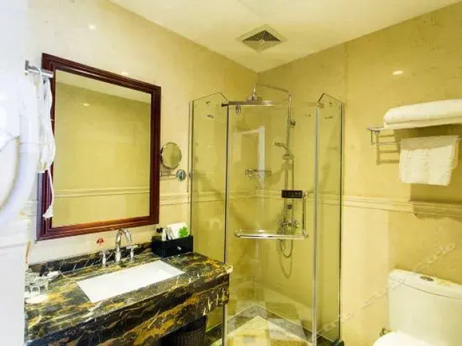 Zhonghe World Trade Hotel