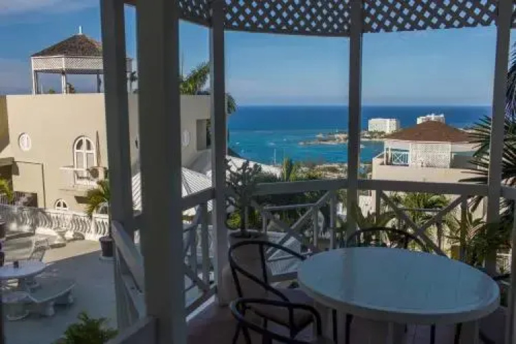 Seaview Villa 1
