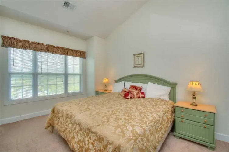 Magnolia North 302-4827