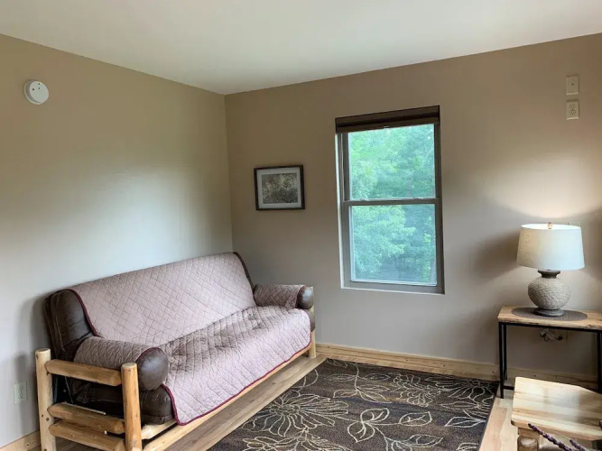 Hunter Jack's - 2 Br cabin by RedAwning