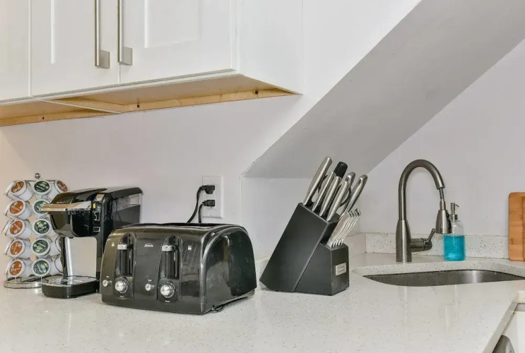 Massive 3 BR South End Apt by Domio