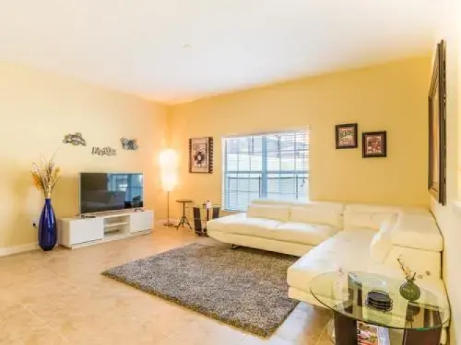 Bismark Palm Townhome 8967