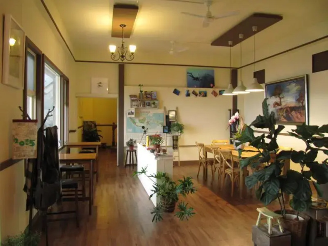 20000 Leagues Dive Hostel