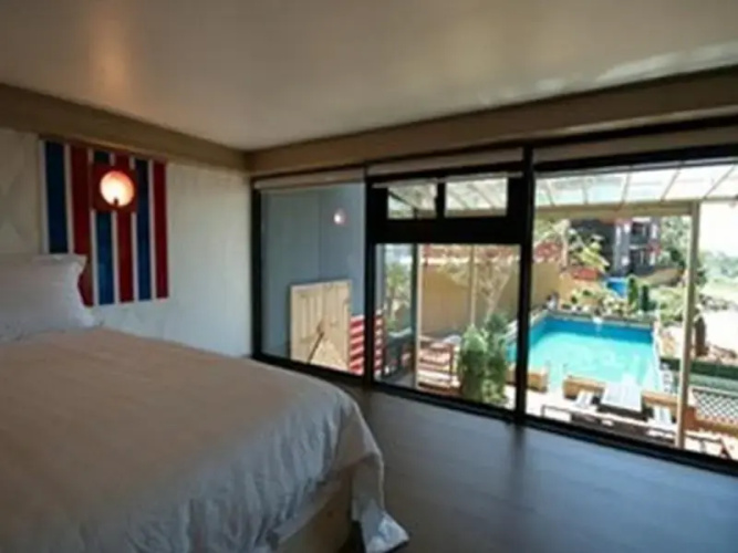 Sea and Valley Pension