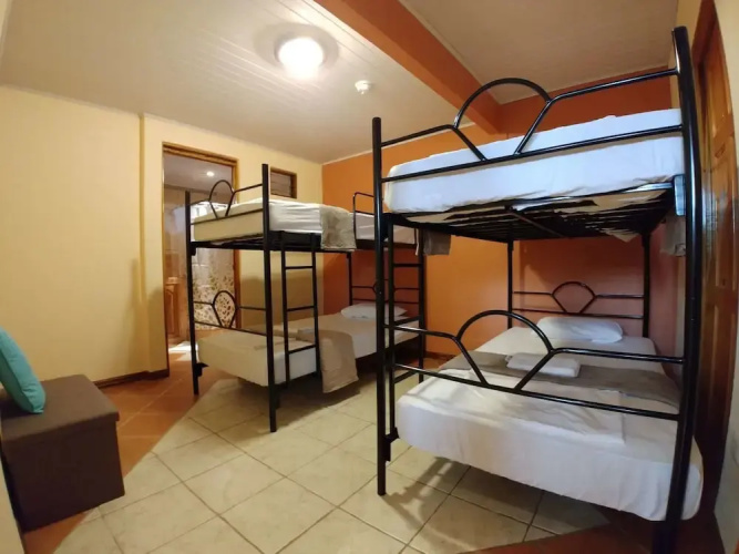 Hotel Roble Urbano - Hostel