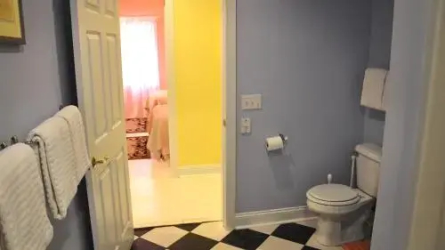 Crate & Cargo Suite 3