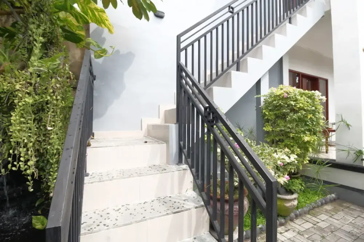 Airy Sanur Sekar Waru 18 Bali
