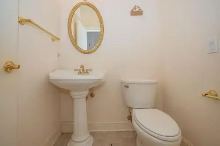 14 Promontory Ct.