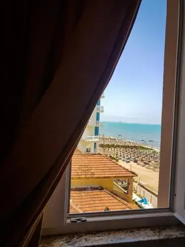 Vila One Beach Hotel