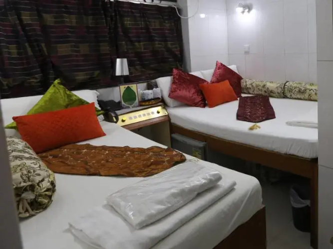 Kamal Traveller