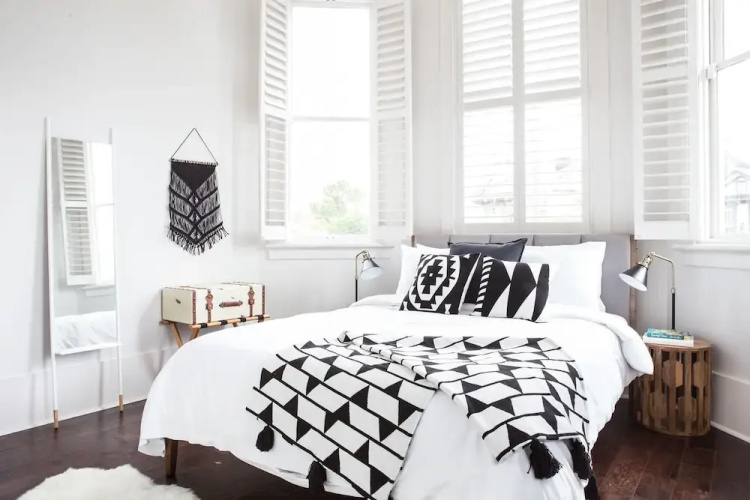 Hip 2BR in Lower Garden District by Sonder