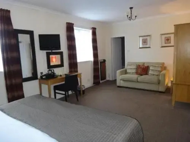Inchture Hotel