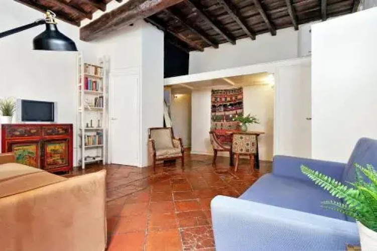 Charme Monti Small Terrace