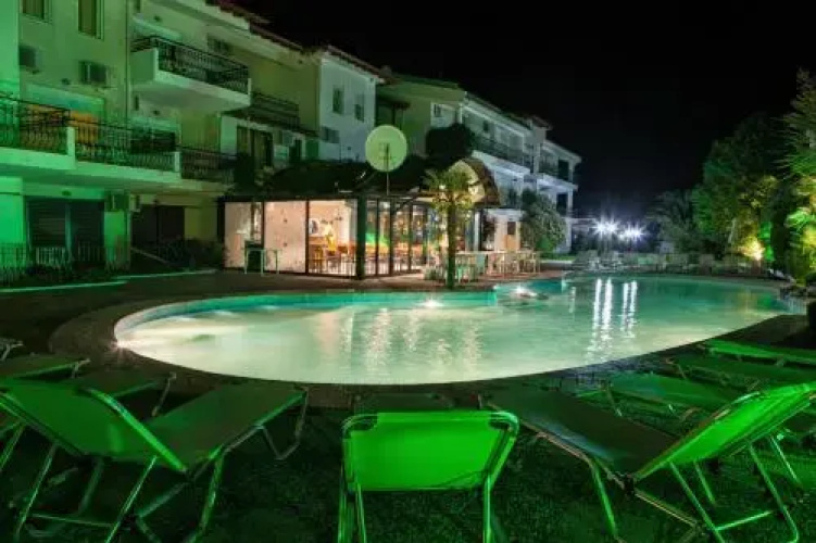 Aristides Hotel