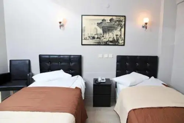 Tanin Hotel