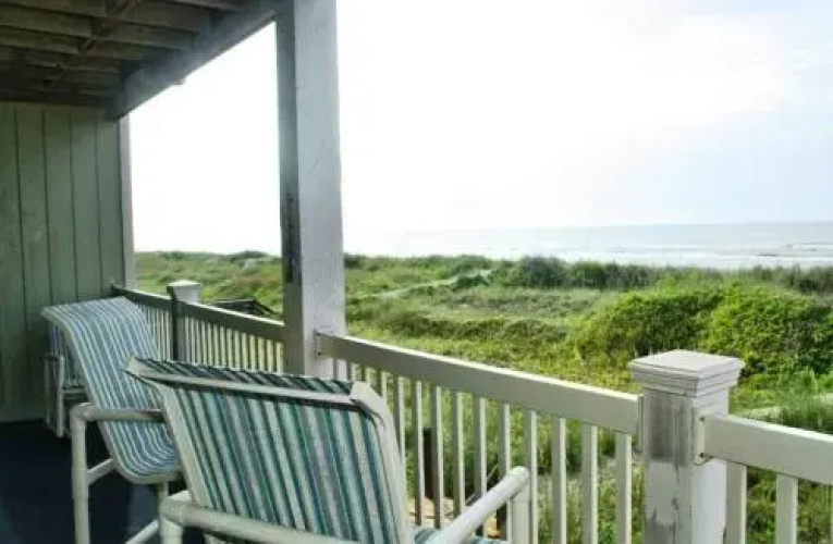 Kings View Villas D2 by RedAwning