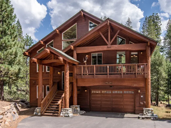 11454 Chalet Rd Home by RedAwning