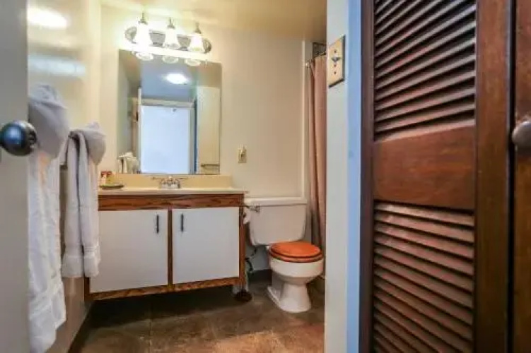 Ilikai 1118 - Studio Condo