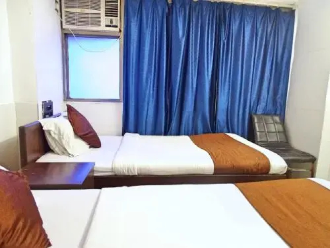 Hotel Twinkle Residency