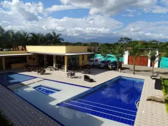 Hotel Balcones de Apiay