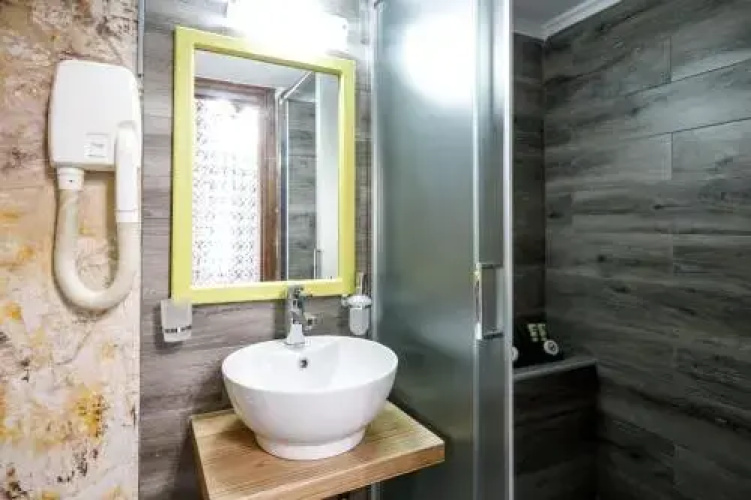 Kapodistrias Hotel