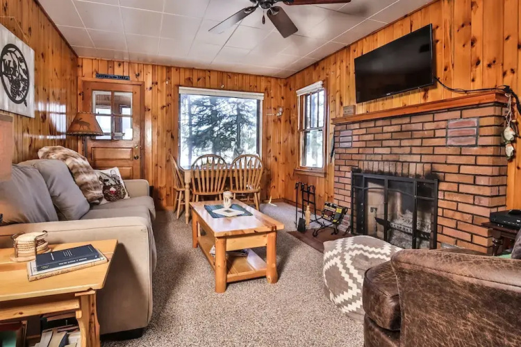 PBR #1- Elbert's - 2 Br Cottage