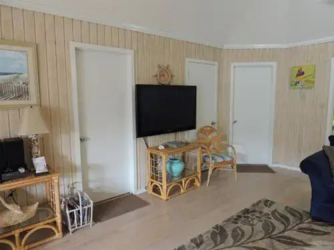 Guest Cottage #56 (P) Second Row by RedAwning