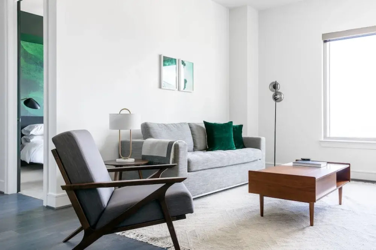 Stylish 1BR1BA in Downtown by Lyric