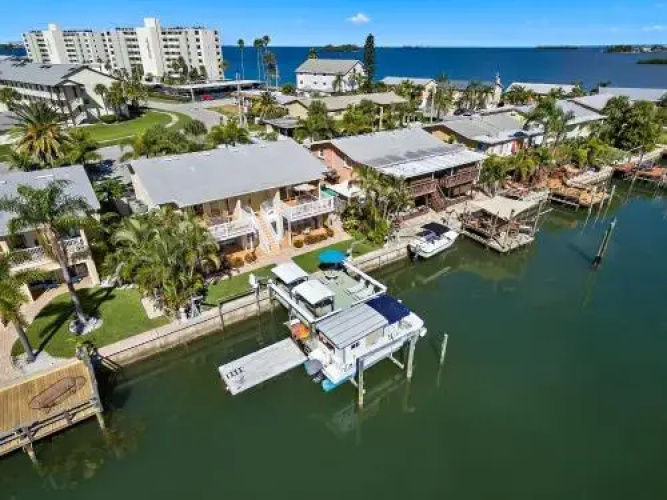Dockside Villas A