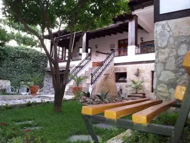 KRIS Guesthouse