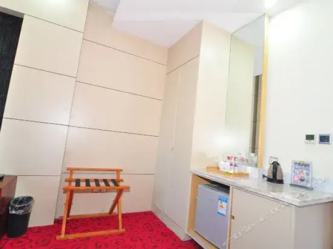 Ningbo Elegance Hotel