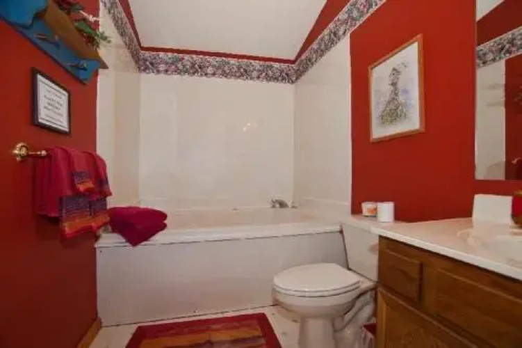 Richview - 2 Br home by RedAwning