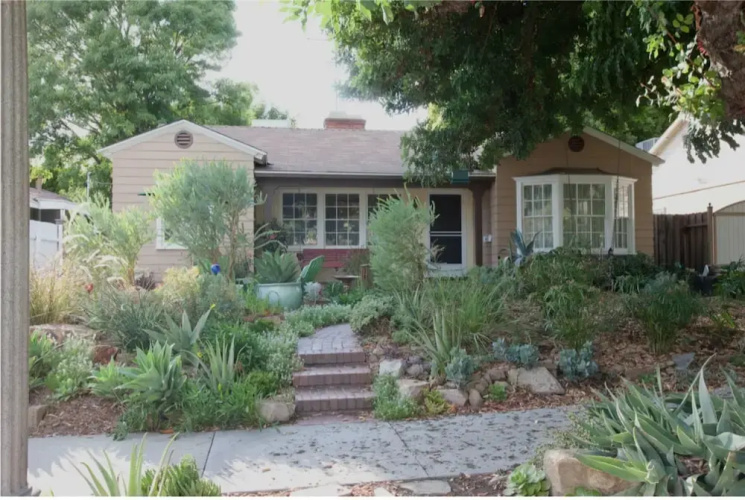 Private, quiet, and accommodating Guest House