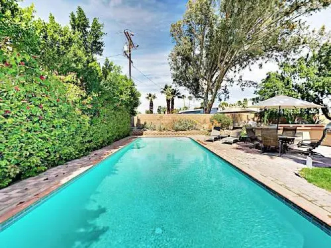 576 E Desert Holly Circle Home