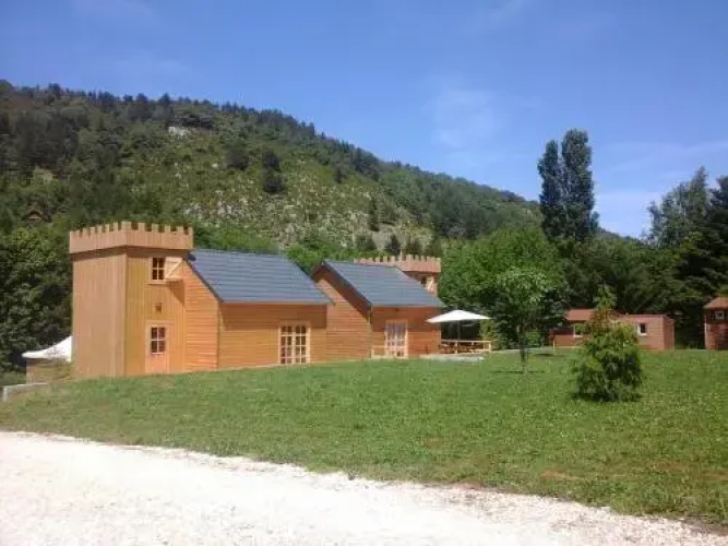 Les Chalets du Lac Belcaire