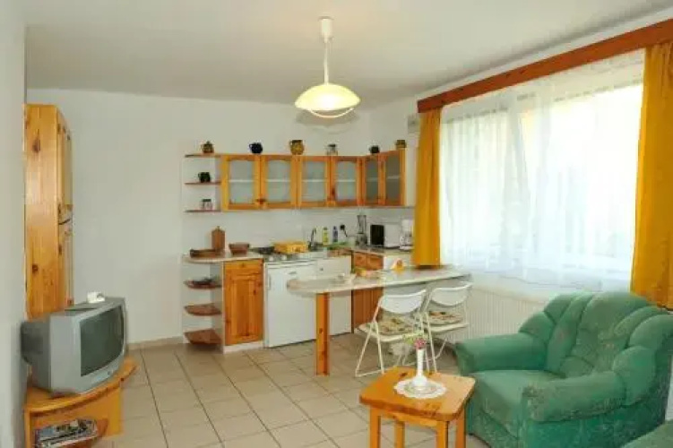 Betti Apartman